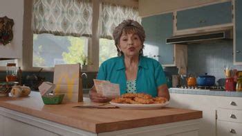 McDonalds Buttermilk Crispy Tenders TV commercial - Cena de la abuela