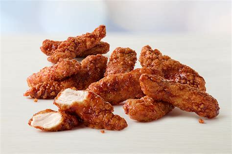McDonald's Sweet 'N Spicy Honey BBQ Tenders TV Spot, 'Suéter' created for McDonald's