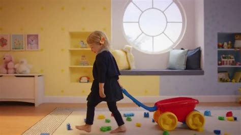 Mega Bloks Block Scooping Wagon TV Spot, 'Rolling, Scooping and Building'