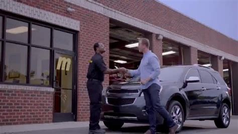 Meineke Car Care Centers TV commercial - Kitchen Lift