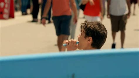 Mentos TV Spot, 'Skateboarder'