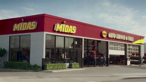 Midas Oil Change PLUS TV Spot, 'Golden Hand: Epically Bad Brakes' featuring Jayme Andrews