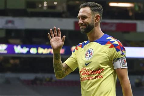 Miguel Layún photo