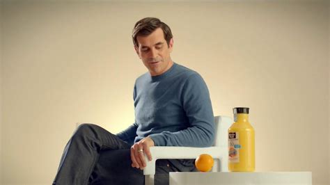 Minute Maid TV Commercial Look Better Naked Feat. Ty Burrell