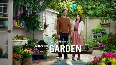 Miracle-Gro Moisture Control TV Spot, 'Couple' created for Miracle-Gro