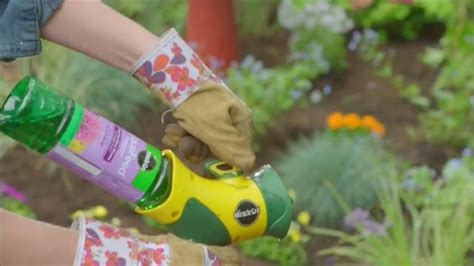 Miracle-Gro TV Spot, 'Miracle-Gro Makes It Possible: Soil'