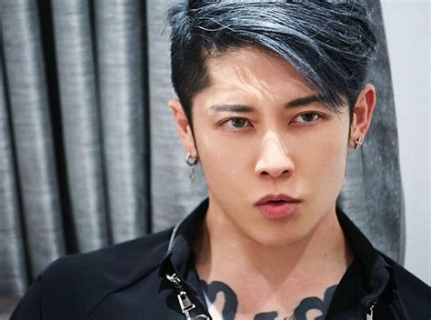 Miyavi photo