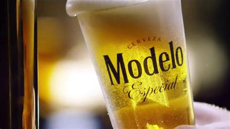 Modelo Especial TV Spot, 'Here's to You'