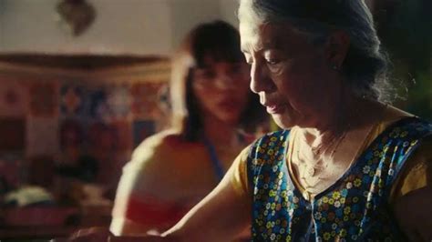 Modelo TV Spot, 'La marcha de los luchadores: Abuela' canción de Ennio Morricone