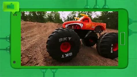 Monster Jam RC Mega El Toro Loco TV Spot, 'Nickelodeon: The Buzz'