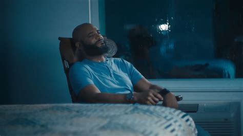 Motel 6 TV commercial - Well Leave the Light on for Omar