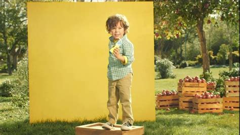 Mott's For Tots TV Spot, 'Lots of Ways' featuring Kelly McGee