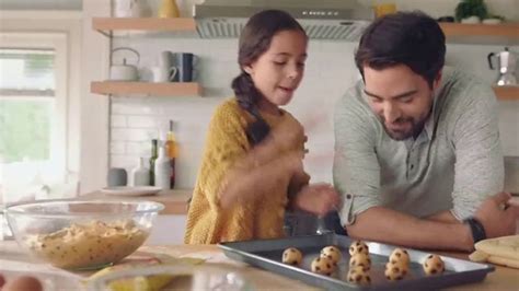 Nestle Toll House Semi-Sweet Morsels TV Spot, 'How to Share Love' Song by Gabriela created for Nestle Toll House