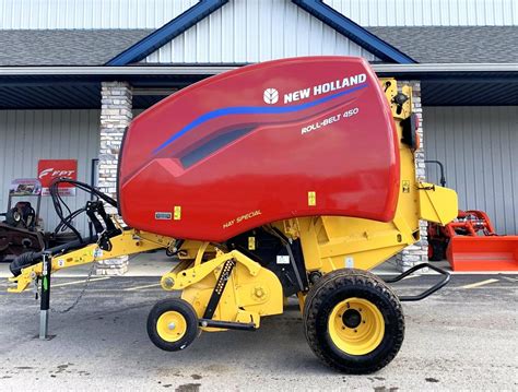 New Holland Agriculture Roll-Belt Round Balers tv commercials