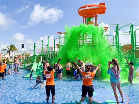 Nickelodeon Hotels & Resorts Punta Cana TV Spot, 'Soak Up Fun'
