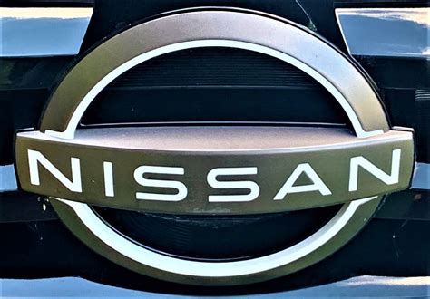 Nissan Pathfinder logo