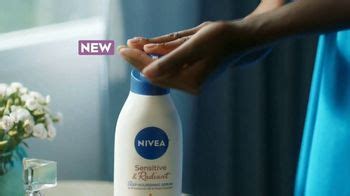 Nivea Sensitive & Radiant TV Spot, 'Dance Floor'