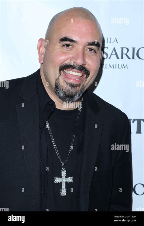 Noel Gugliemi photo