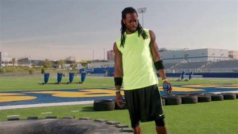 Oberto TV Spot, 'Little Voice in Your Stomach: Richard Sherman'