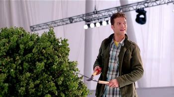 Old Navy One Day Wonder TV Commercial Featuring Justin Guarini featuring Curtis Hamilton