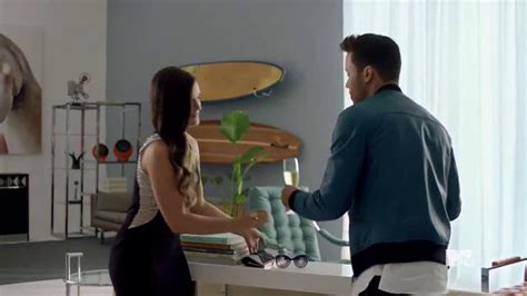 Orbit TV Commercial '2015 MTV VMAs' Featuring Prince Royce