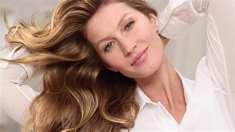 Pantene Pro-V TV Spot, 'Split End Repair and Protect' Feat. Gisele Bundchen