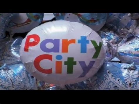 Party City TV Spot, 'A Little Bit of Christmas in My Life'