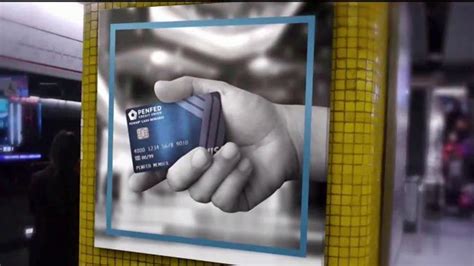 PenFed Power Cash Rewards Visa TV Spot, 'Una gran tarjeta'