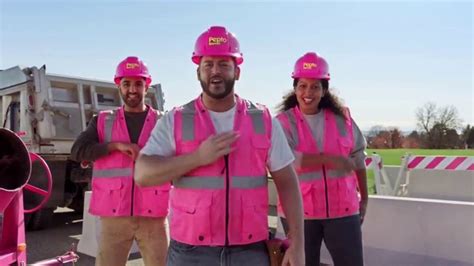 Pepto-Bismol TV commercial - Trabajadores de construcción