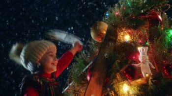 Pillsbury Crescents TV Spot, 'Holidays: Tree Topper'