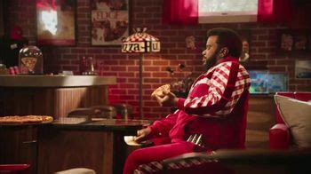 Pizza Hut Tastemaker Super Bowl 2021 TV Spot, 'Dots' Featuring Craig Robinson featuring Craig Robinson