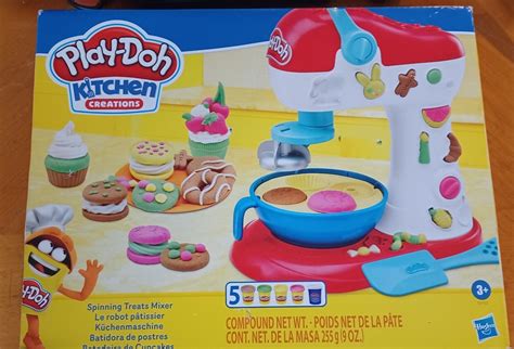 Play-Doh Kitchen Creations Spinning Treats Mixer tv commercials