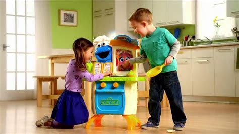 Playskool Cookie Monster Kitchen Cafe TV commercial