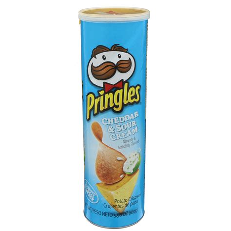 Pringles Look at Me! I’m Cheddar & Sour Cream logo