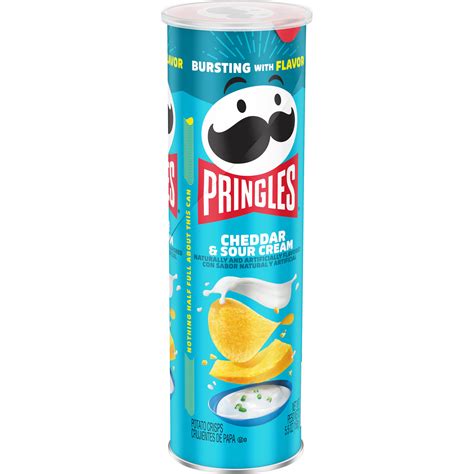 Pringles Look at Me! I’m Cheddar & Sour Cream logo