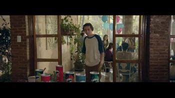 Pringles TV Spot, 'Nos pasa a todos'