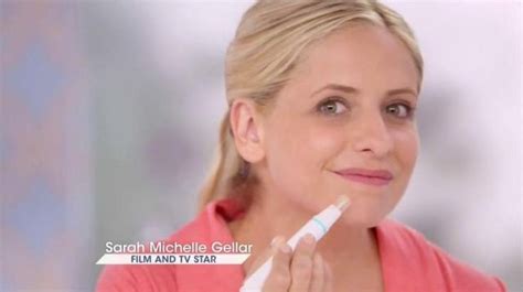 Proactiv TV Spot, 'Facial Brush' Feat. Sarah Michelle Gellar, Lily Aldridge