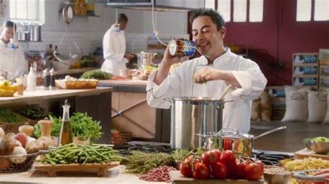 Progresso Soup Vegetable Classics TV Spot, 'Cena con la Familia' created for Progresso Soup