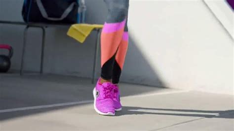 Propel Electrolyte Water TV Spot, 'Made to Move' Song by WatchtheDuck featuring Lamonte Goode