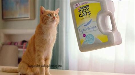 Purina Tidy Cats Lightweight Plus Glade TV Spot, 'Every Home, Every Cat'