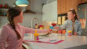 Push Pop Gummy Pop-Its TV Spot, 'Delicious Fun'