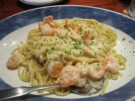 Red Lobster Creamy Shrimp and Cheese Linguini