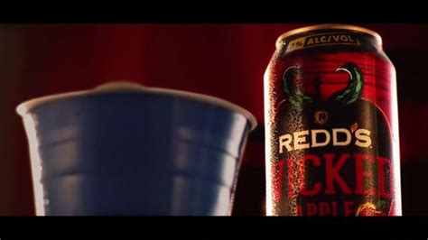 Redd's Wicked Apple TV Spot, 'Shake'