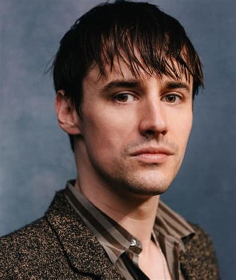 Reeve Carney photo