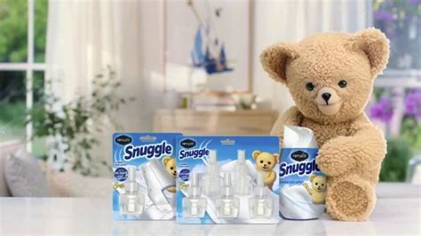 Renuzit Snuggle TV Spot, 'Welcome Home: Oils'