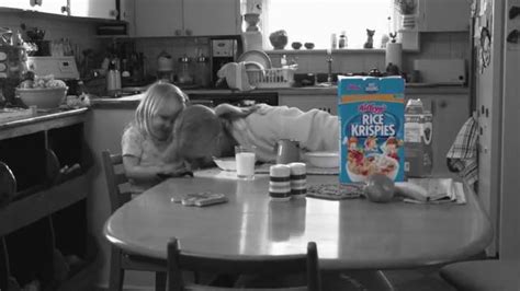 Rice Krispies TV Spot, 'Little Tummies'