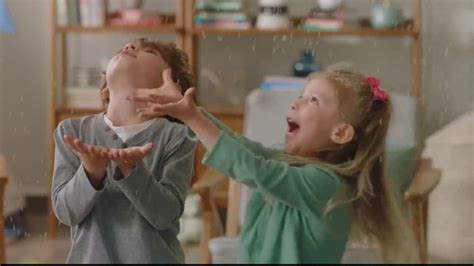 Ricola Cool Relief TV Spot, 'Snow Glitter'