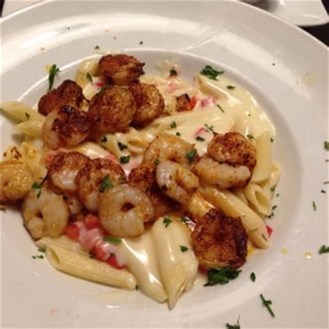 Ruby Tuesday Shrimp Scampi Pasta logo