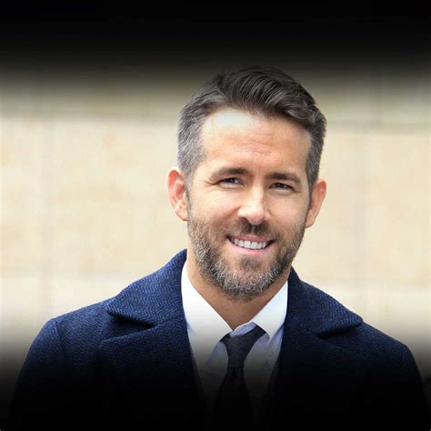 Ryan Reynolds photo