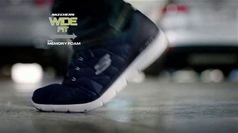 SKECHERS Wide Fit Super Bowl 2019 TV commercial - A Luxury Ride for Your Feet Ft. Howie Long